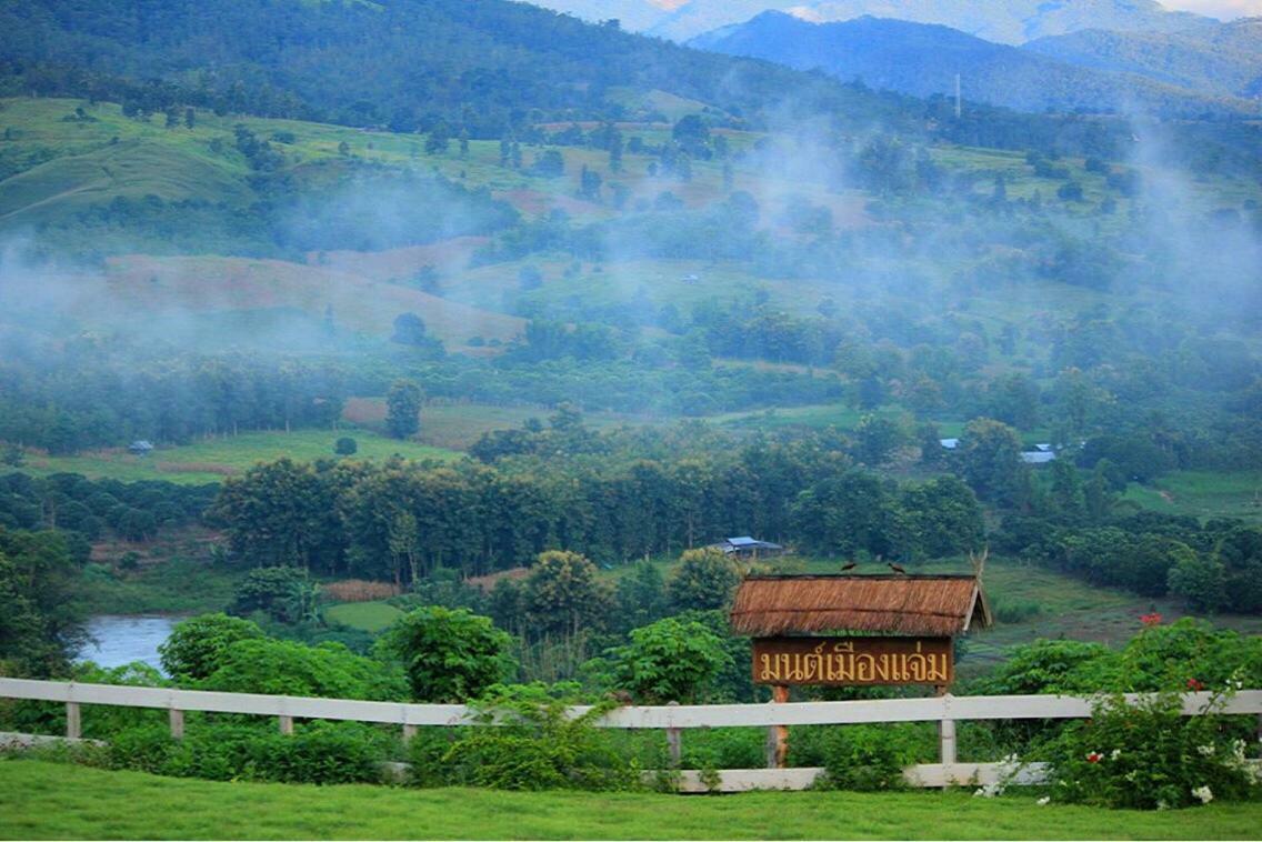 มนต์เมืองแจ่ม Hotell Mae Chaem Eksteriør bilde