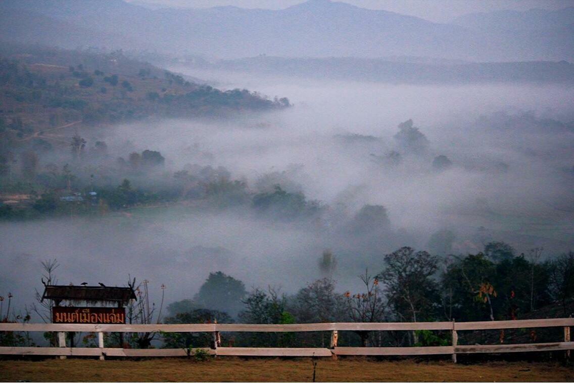 มนต์เมืองแจ่ม Hotell Mae Chaem Eksteriør bilde
