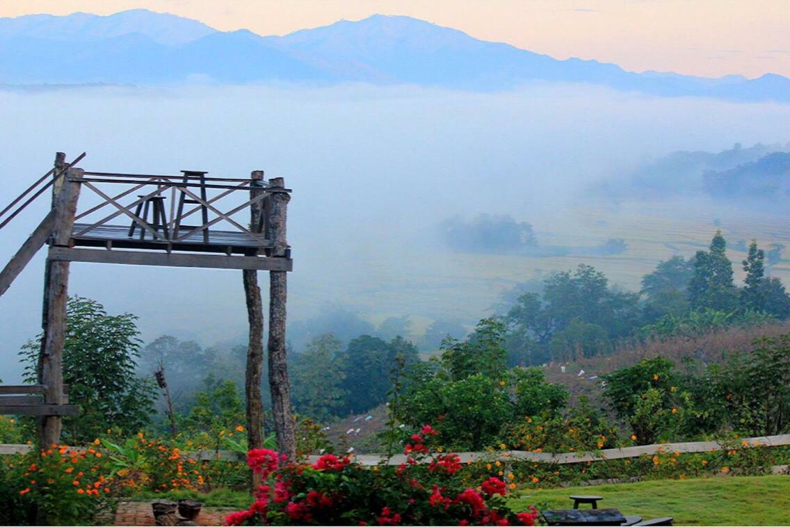 มนต์เมืองแจ่ม Hotell Mae Chaem Eksteriør bilde