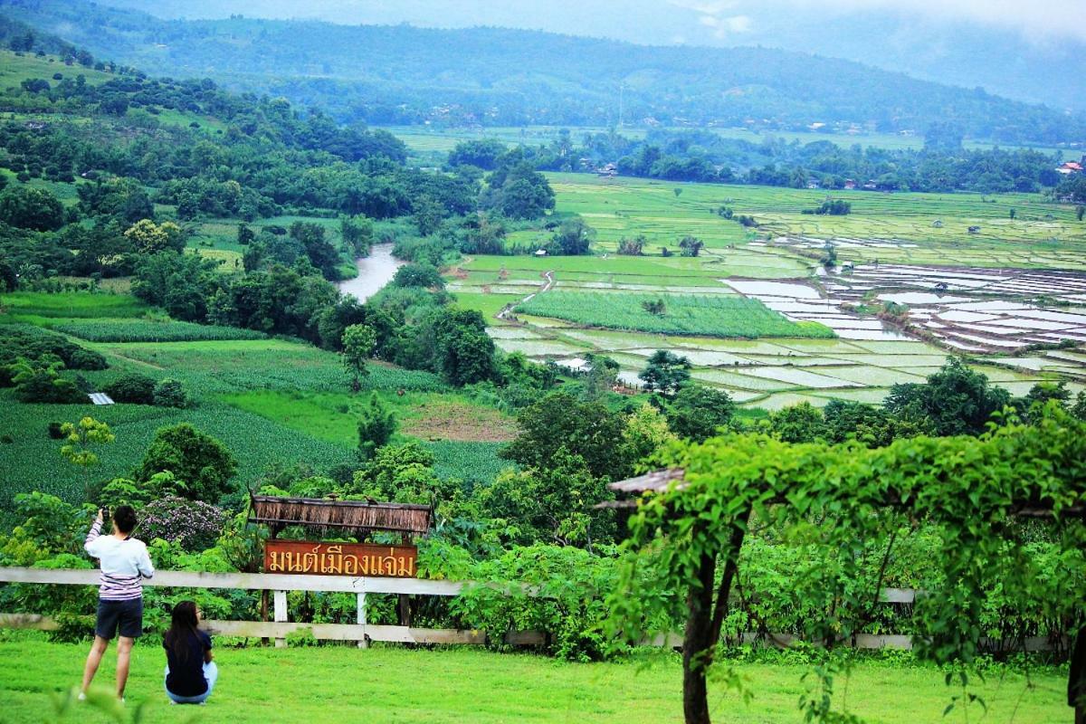 มนต์เมืองแจ่ม Hotell Mae Chaem Eksteriør bilde