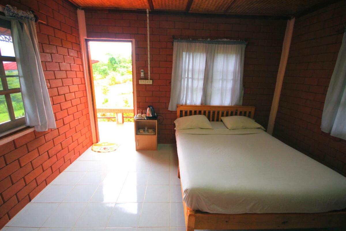 มนต์เมืองแจ่ม Hotell Mae Chaem Eksteriør bilde